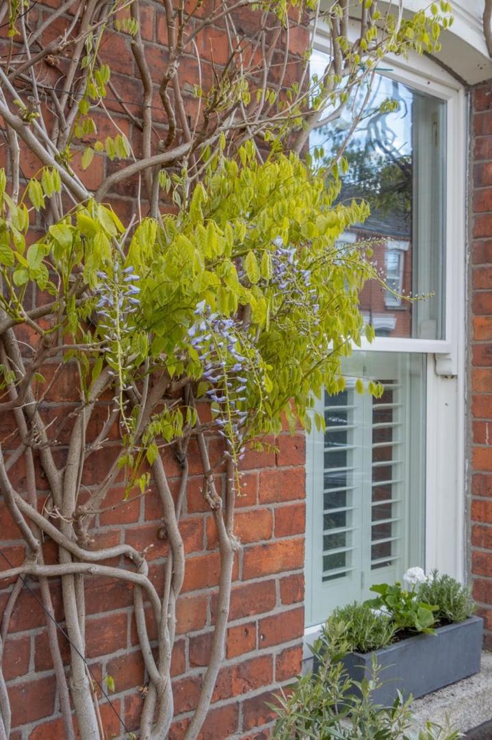 Guest house Guestready - Victorian Redbrick In Heart Of